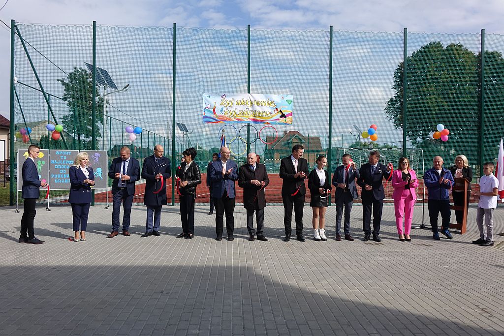 Gmina Grodziec z nowym zapleczem sportowym - zdjęcie 2