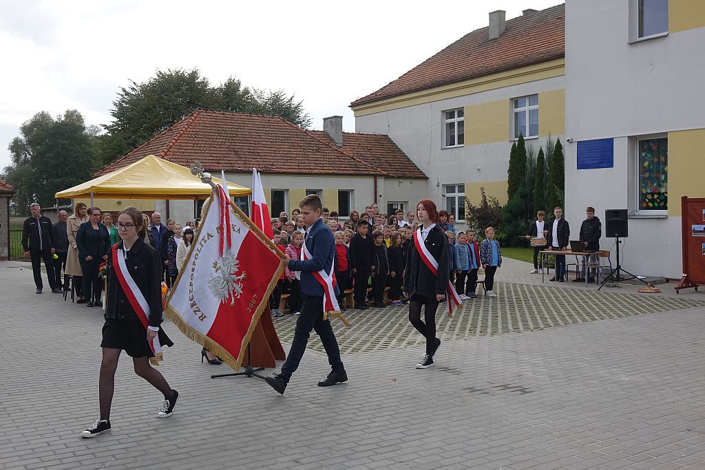 Gmina Grodziec z nowym zapleczem sportowym - zdjęcie 4