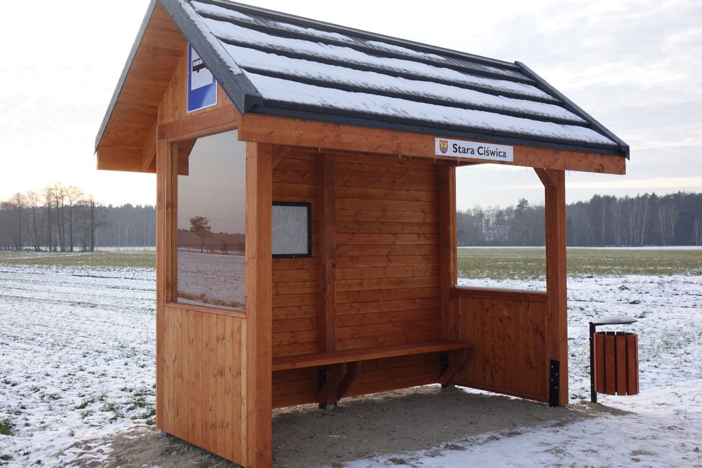 Stara Ciświca i Nowa Ciświca z nowymi wiatami przystankowymi - zdjęcia 5