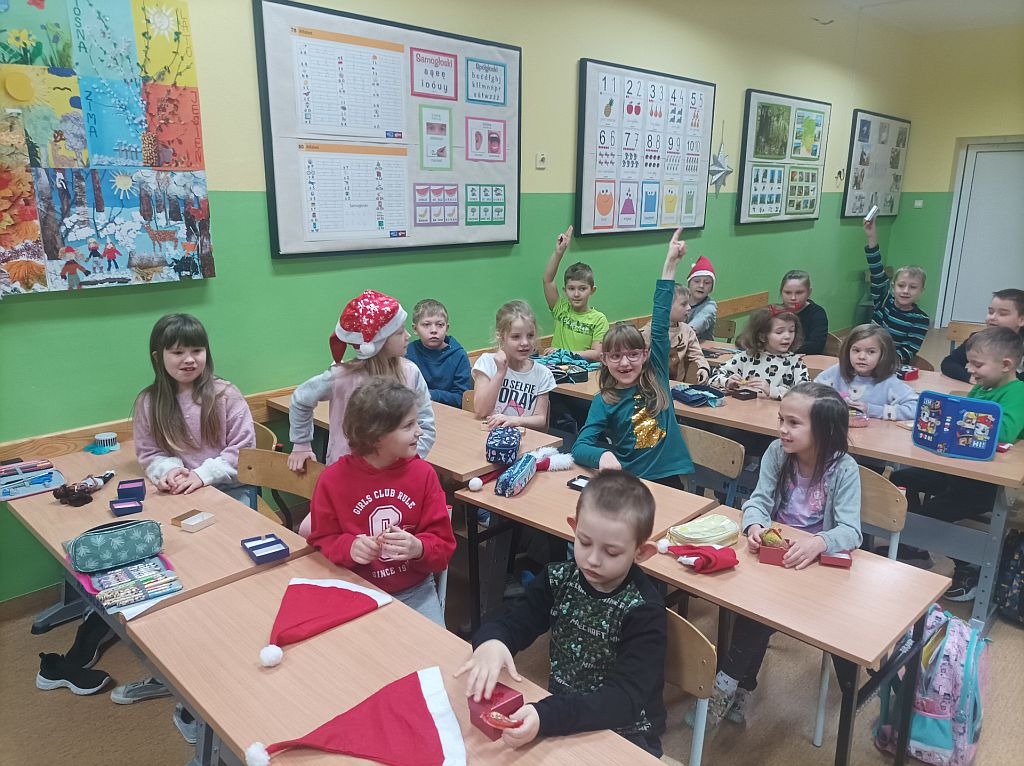 „Cukierki” w szkołach – realizacja programu profilaktycznego - zdjęcie 2