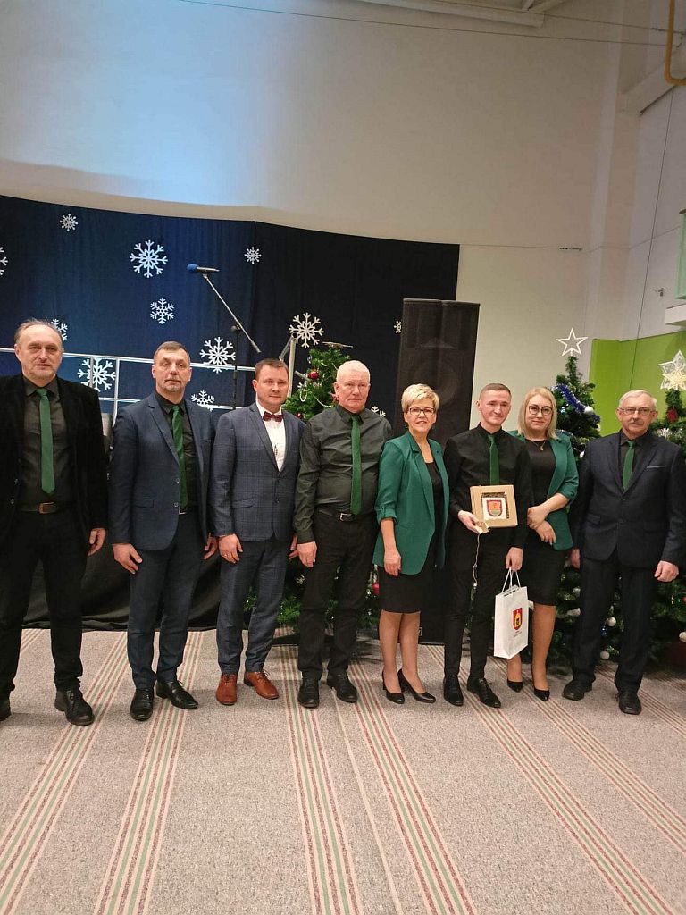 Samorządowe Kolędowanie w Żychlinie - zdjęcie 1