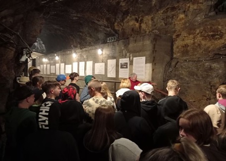 Poznaliśmy Polskę w ramach zrealizowanego przedsięwzięcia ustanowionego przez Ministra Edukacji i Nauki pn. „Poznaj Polskę”. - zdjęcie 13