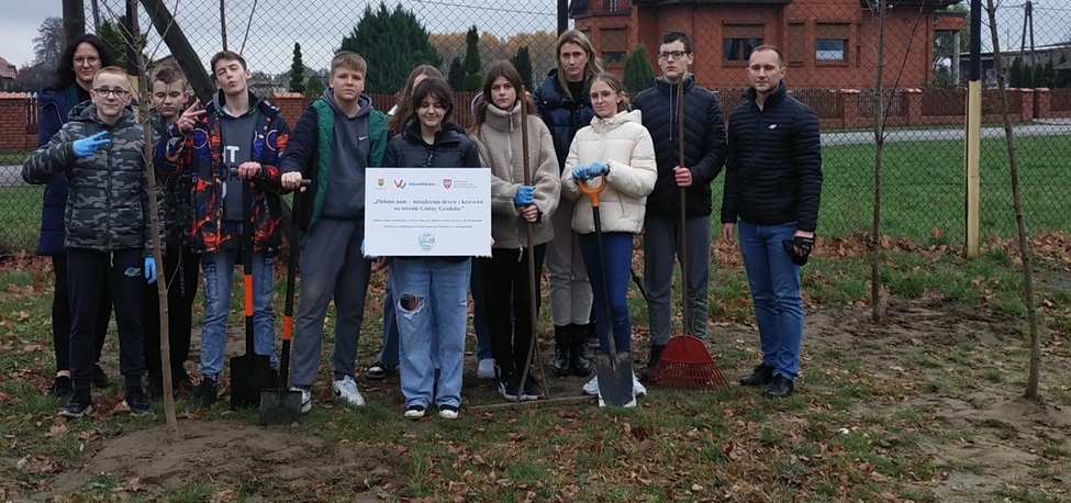 „Zielono nam – nasadzenia drzew i krzewów na terenie Gminy Grodziec” - zdjęcie 1