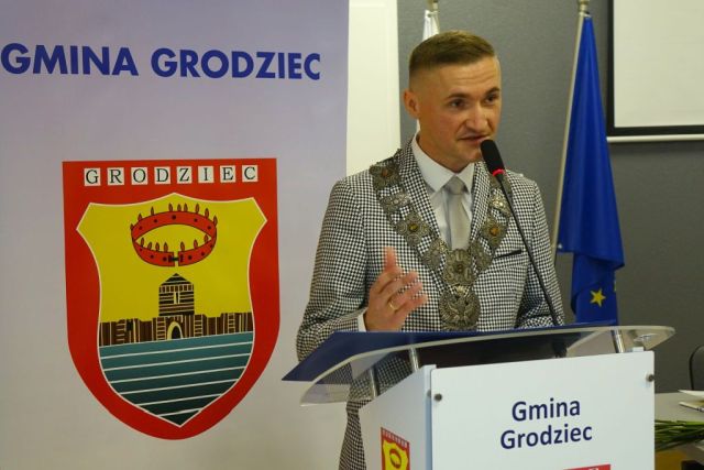 I Sesja Rady Gminy Grodziec IX kadencji - zdjęcie 3
