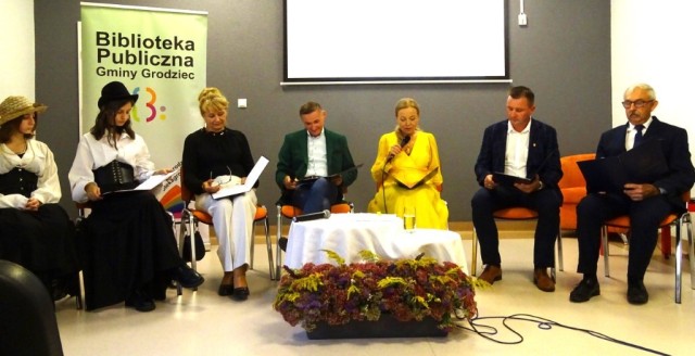 Narodowe Czytanie w Grodzieckiej Książnicy - zdjęcie 1