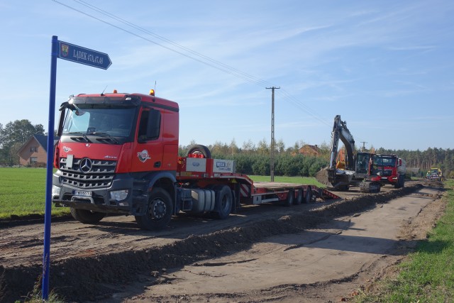 Trwa przebudowa drogi w Lądku - zdjęcie 1